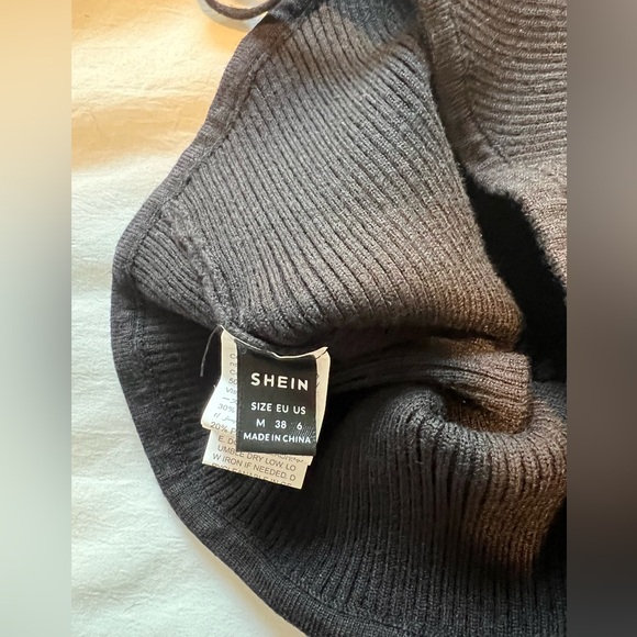 knit crop halter top nwot - Picture 5 of 5